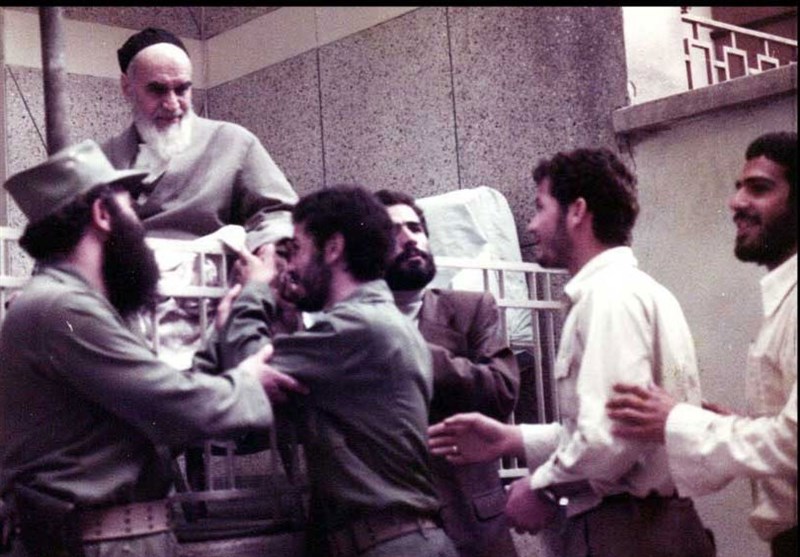 نگاهی به زندگی امام خمینی (ره)
