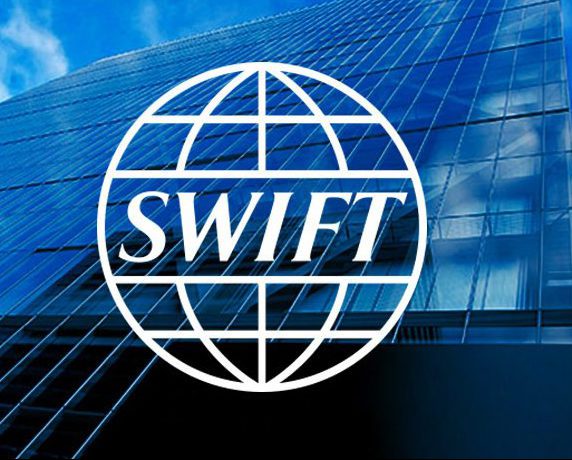 سوئیفت دسترسی چند بانک ایرانی را تعلیق کرد