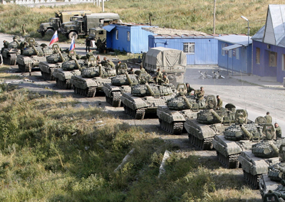 حضور پرشمار نظامیان روسیه در مرز اوکراین؛ ناتو به مسکو هشدار داد