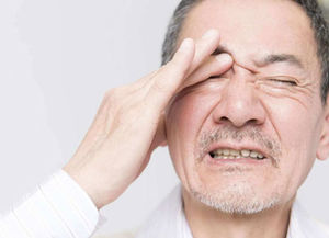 درد پشت چشم نشانه چیست؟