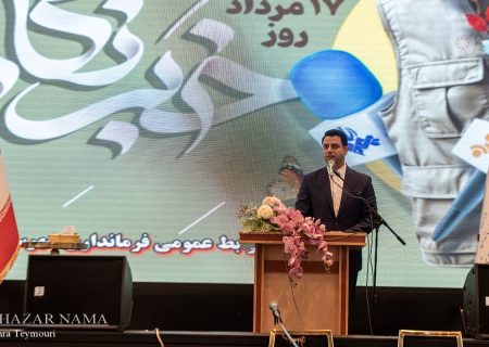 مراسم تجلیل فرماندار قائم شهر از خبرنگاران و اصحاب رسانه